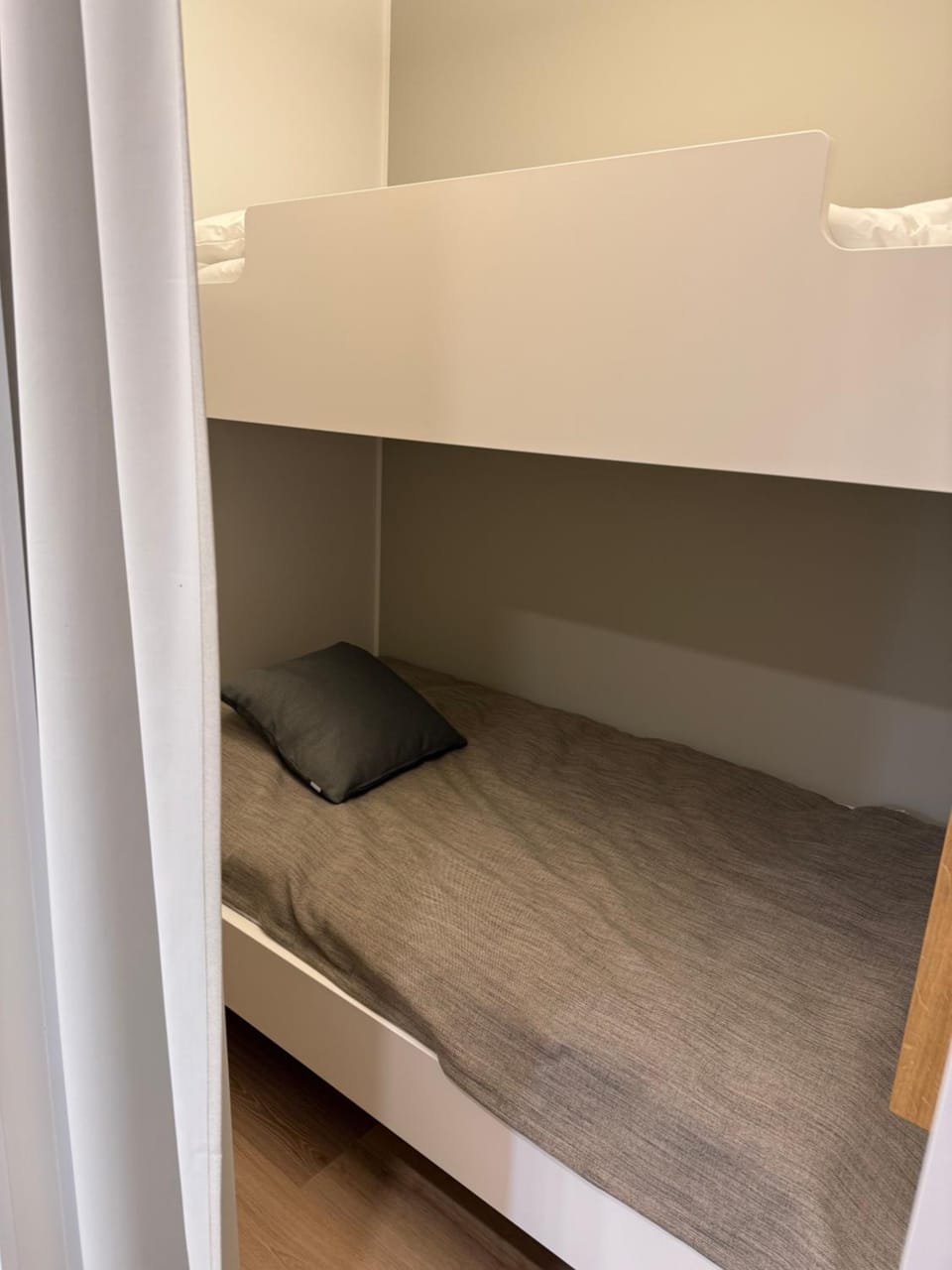 Bed, Bedroom, bunk bed