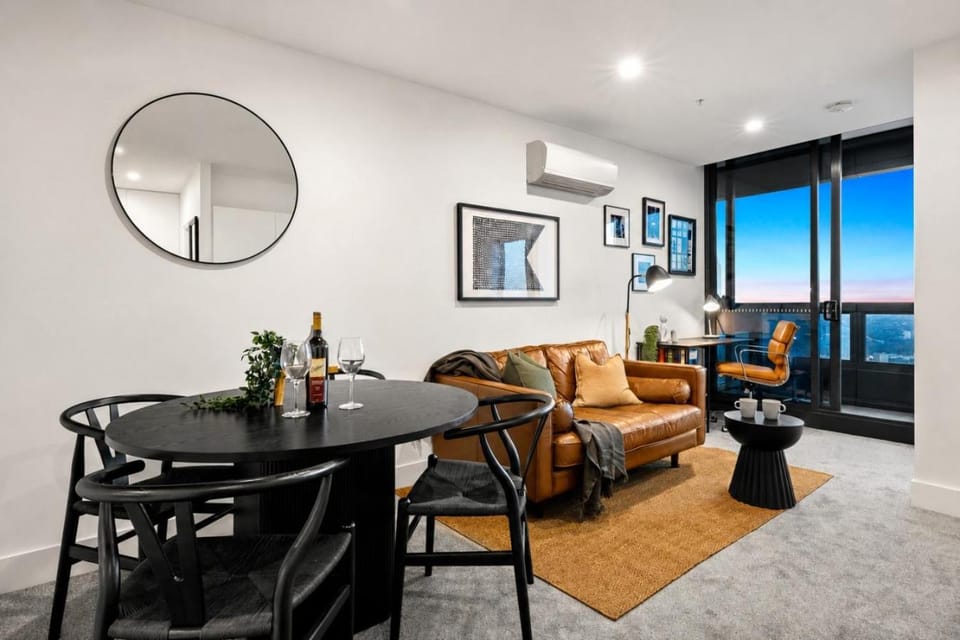 Living room, Seating area, Dining area