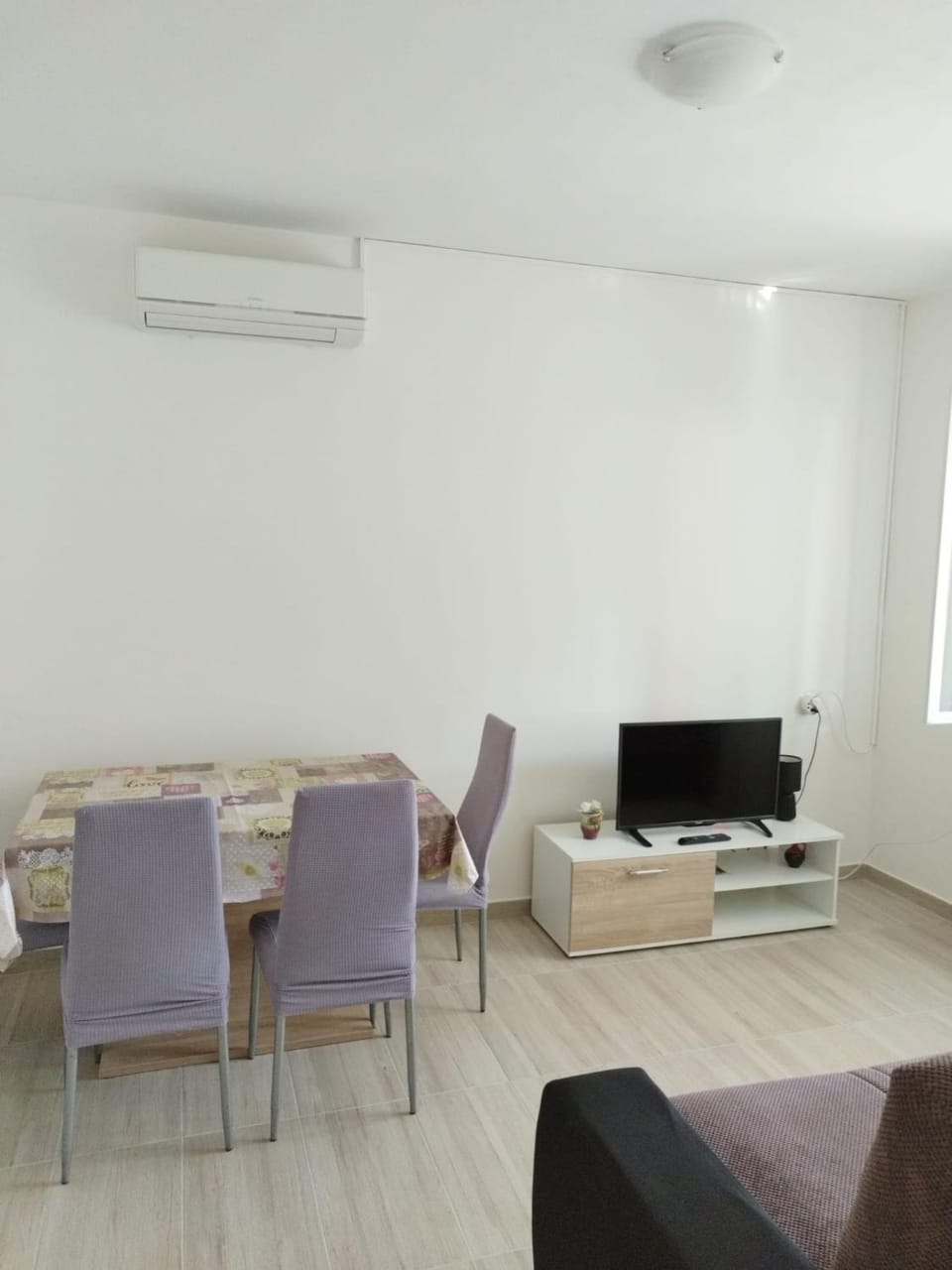 Communal lounge/ TV room, Living room, Dining area