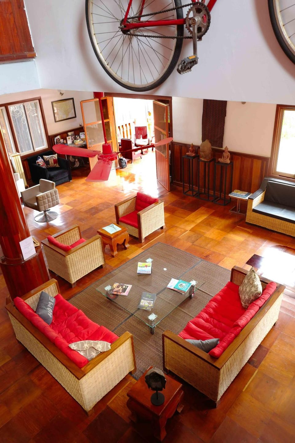 Communal lounge/ TV room, Library, Lobby or reception, Lounge or bar