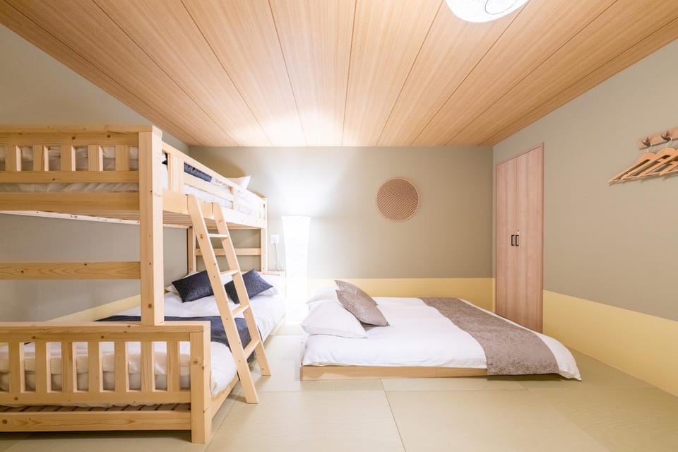 安 サウナで整う貸切の宿 usj 万博会場近く 無料駐車場 寝室6 寝具14 バスルーム4 Villa in Osaka