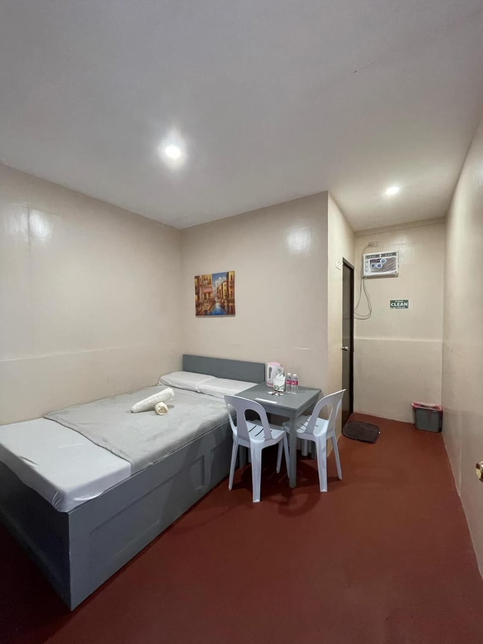 Photo of the whole room
