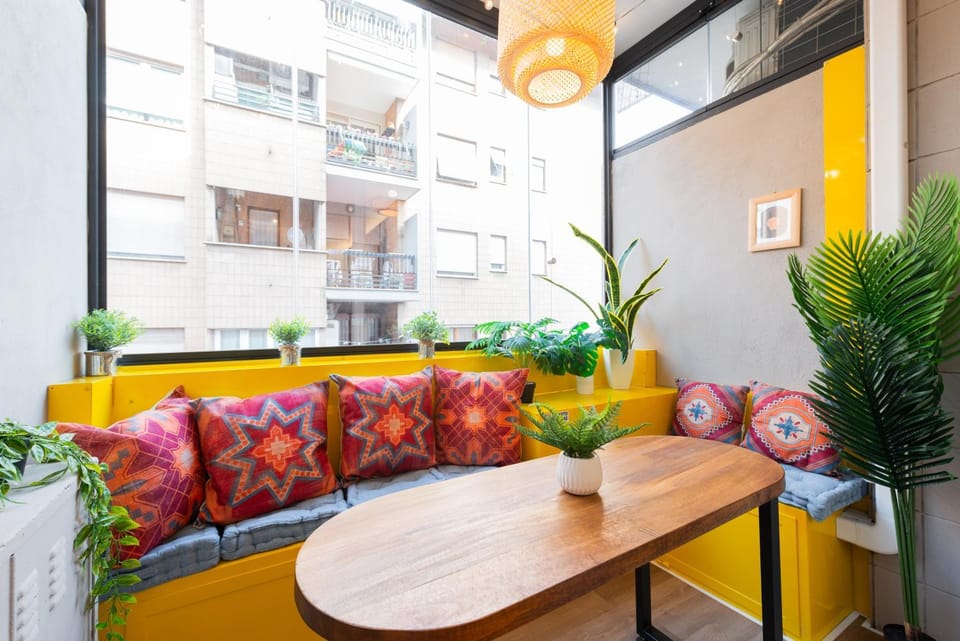 Balcony/Terrace, heating, air conditioner