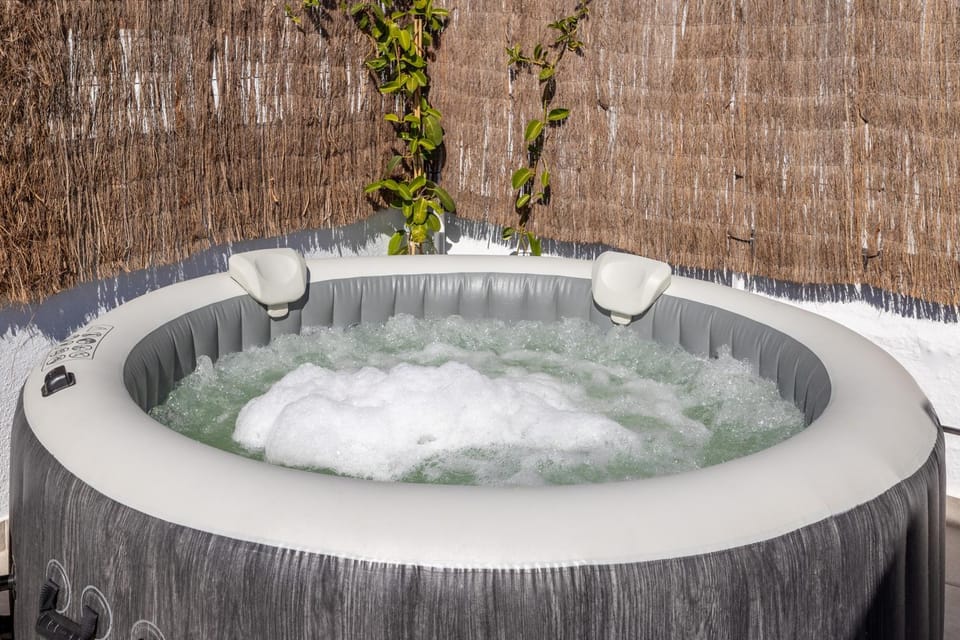 Hot Tub, Balcony/Terrace