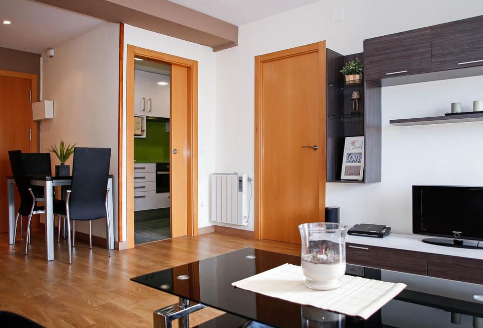 Kitchen or kitchenette, Living room, Dining area