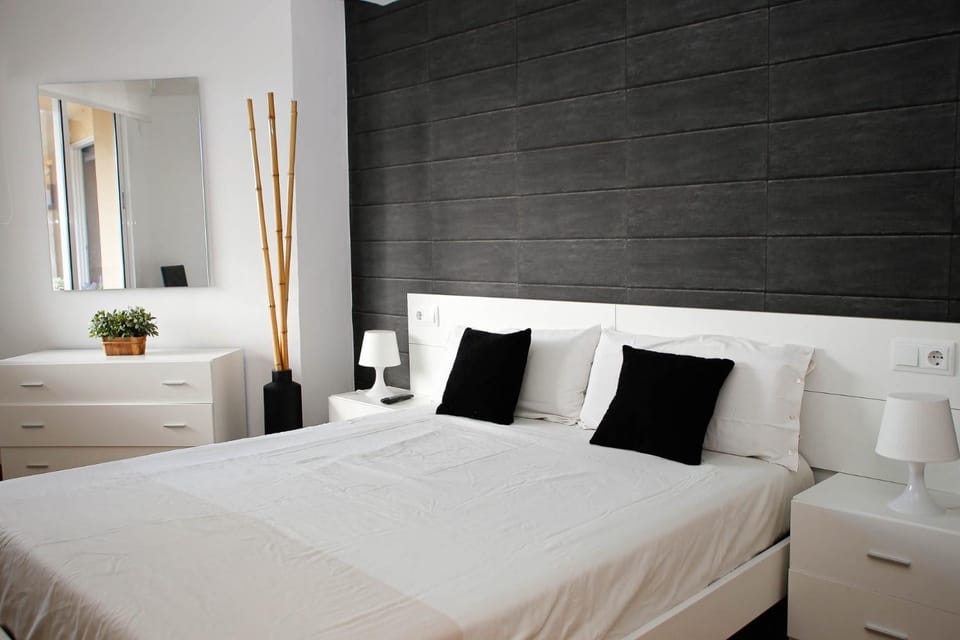 Bed, Photo of the whole room