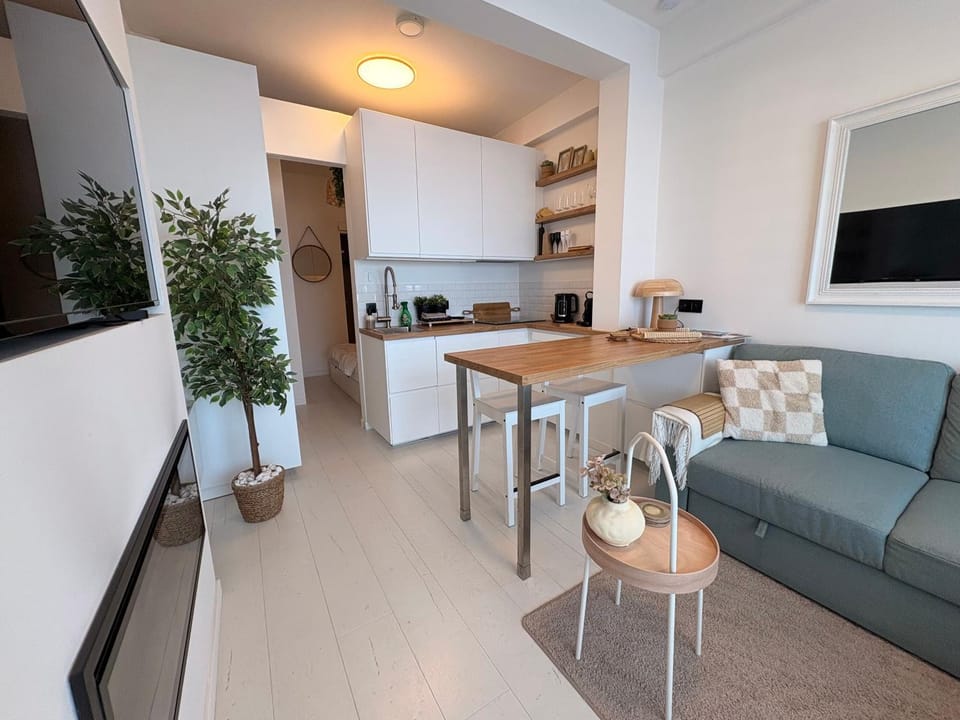 Kitchen or kitchenette, Living room, Dining area