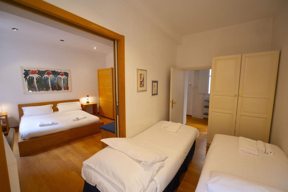 Bed, Photo of the whole room, Bedroom, towels, wardrobe