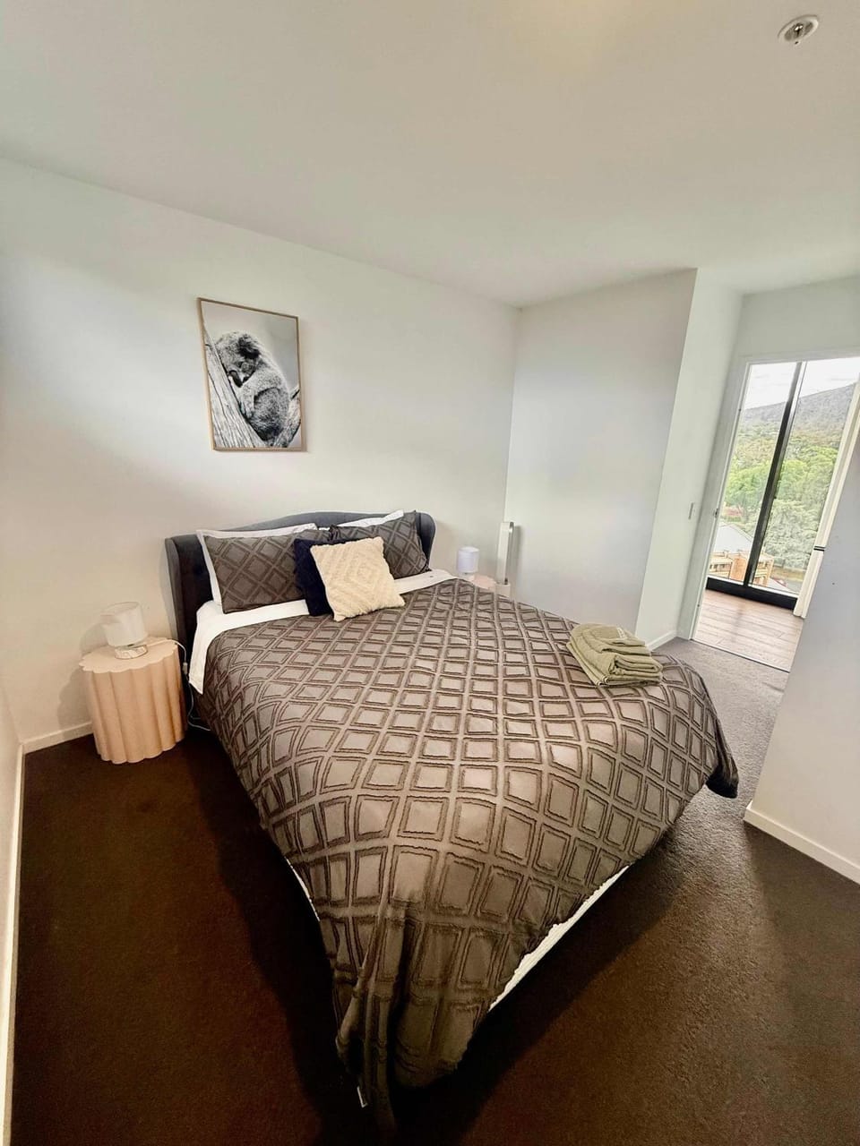 2BR-2BR-2Cars -CBD-Pool-sleeps 6 Apartment in Canberra
