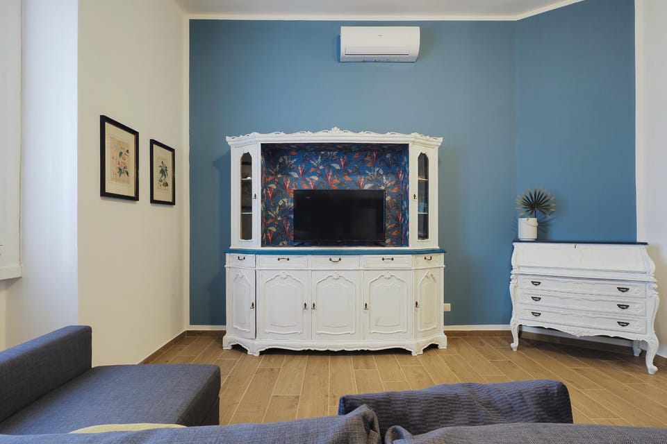 TV and multimedia, Living room, air conditioner