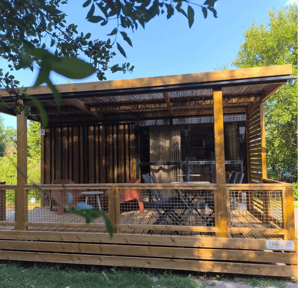 Property building, Balcony/Terrace