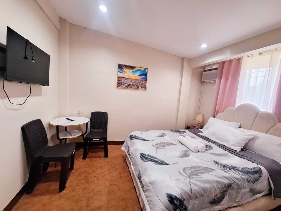 M1 Studio Apartment Transient House near SPMC Robinsons and SM Lanang Vacation rental in Davao City