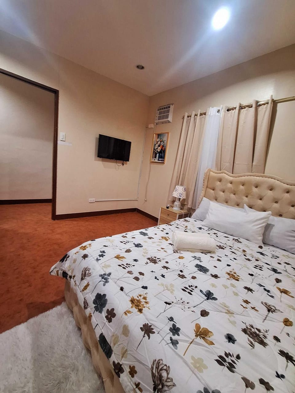M2 Studio Transient Apartment Walking Distance SPMC near SM Lanang Vacation rental in Davao City