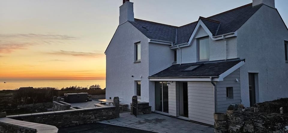 Mor Awel by Birch Stays New Home House in Cylch-y-Garn