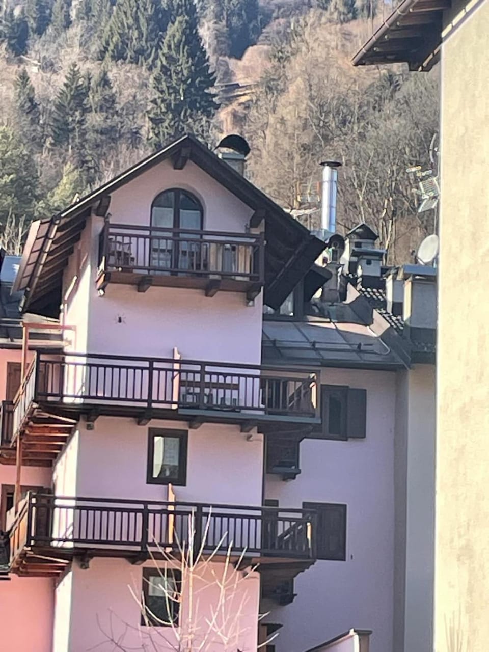 Property building, View (from property/room), Balcony/Terrace, Mountain view