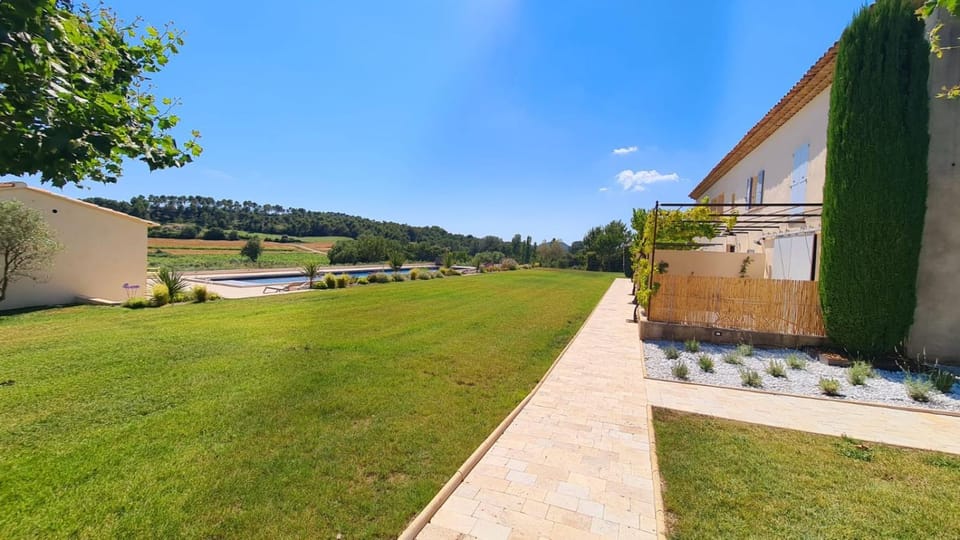 Domaine des Hauts de Riganel Apartment in French Riviera