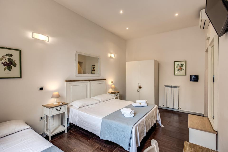 GuestHouse o Affittacamere La civetta di Trastevere Bed and Breakfast in Rome