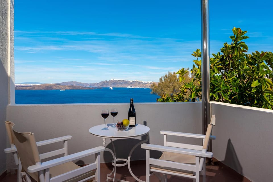 View (from property/room), Balcony/Terrace, Sea view
