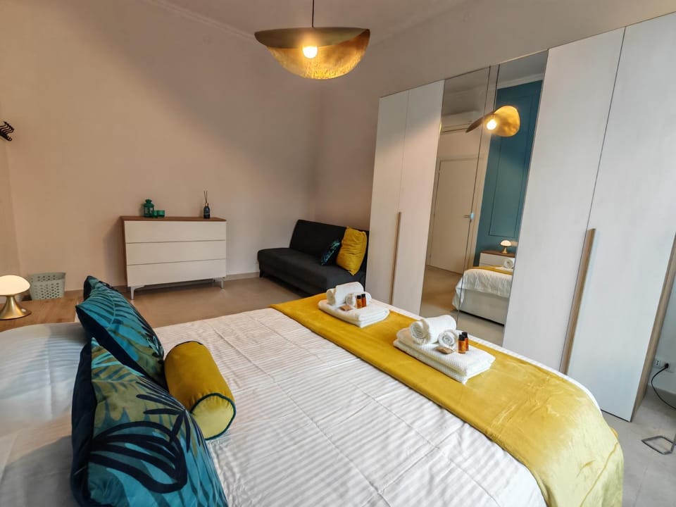 Bed, Bedroom, wardrobe