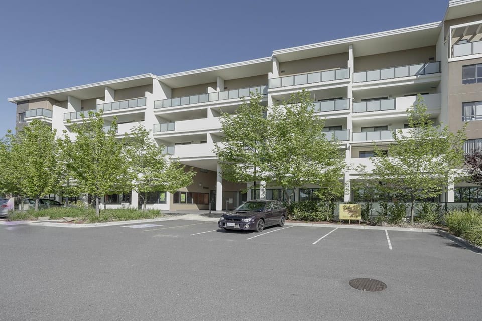 Property building, Parking