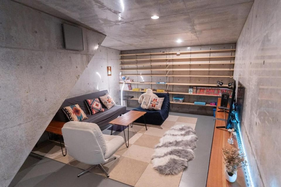 Communal lounge/ TV room, TV and multimedia, Living room