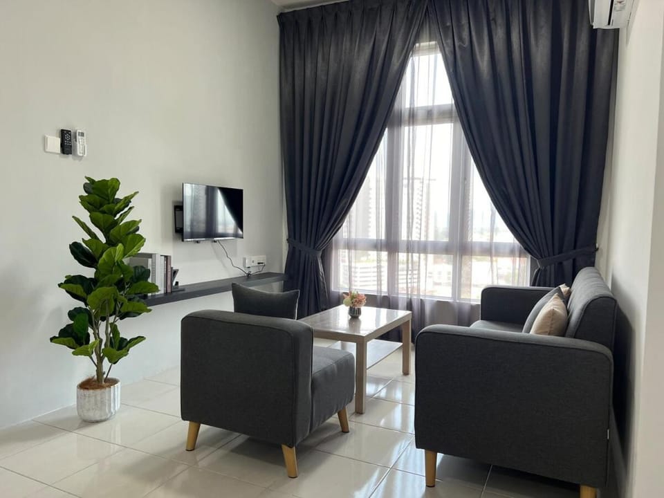 Communal lounge/ TV room, TV and multimedia, Living room