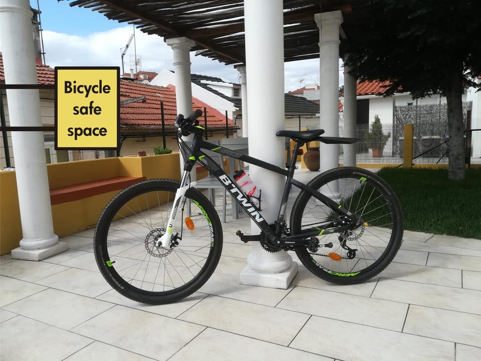 Patio, Activities, Garden, Balcony/Terrace, Area and facilities