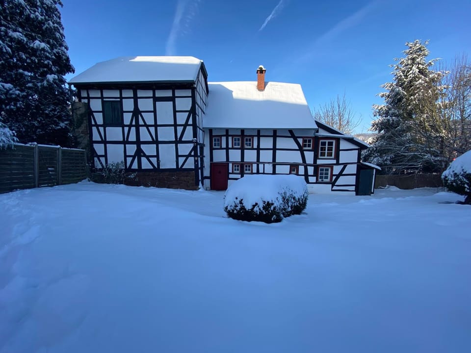 Property building, Winter