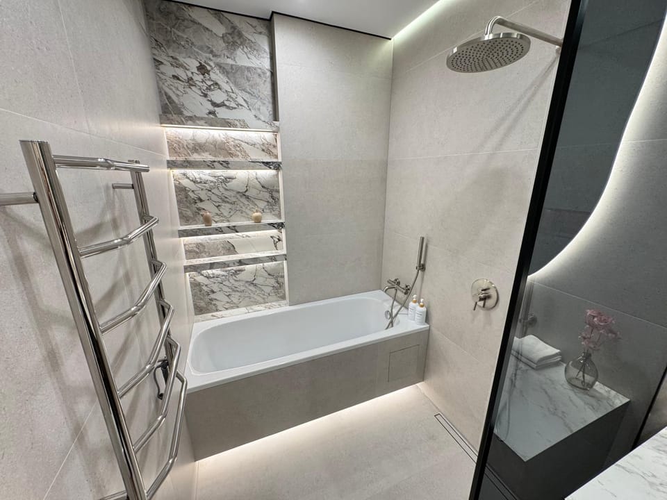 Shower, Bathroom, Bath, towels