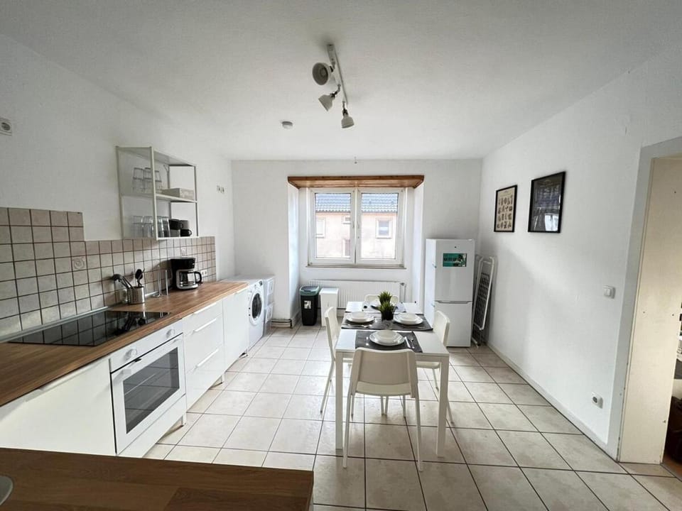 Kitchen or kitchenette, Seating area, Dining area, dishwasher, oven, stove
