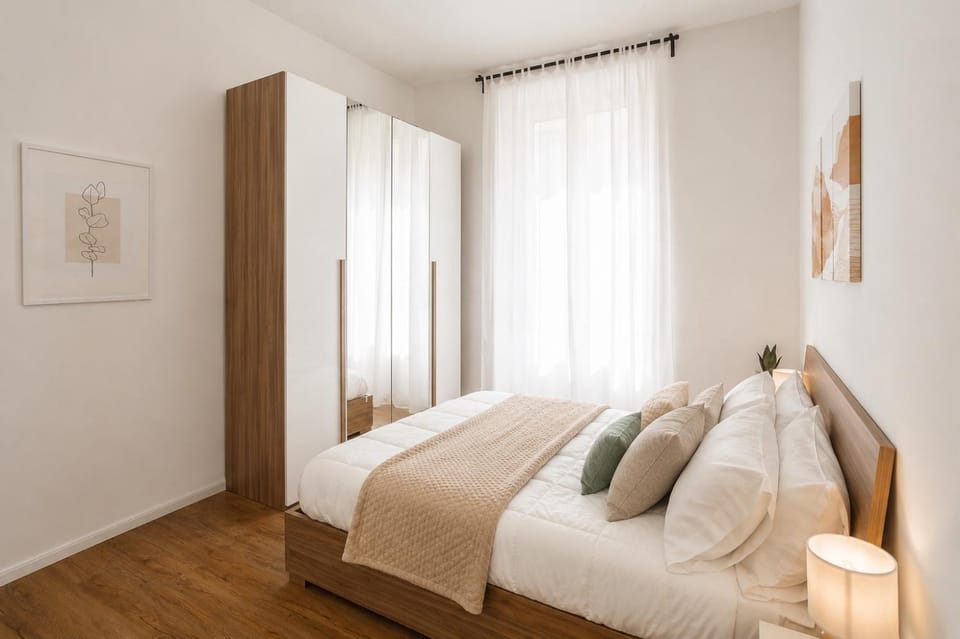 Bed, TV and multimedia, Photo of the whole room, Bedroom, heating, internet, air conditioner