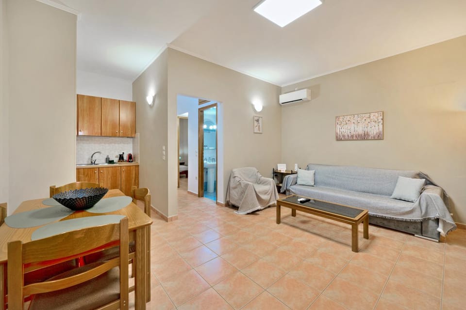Papadakis Family Home - 2 BR Apartment Apartment in Peloponnese Region