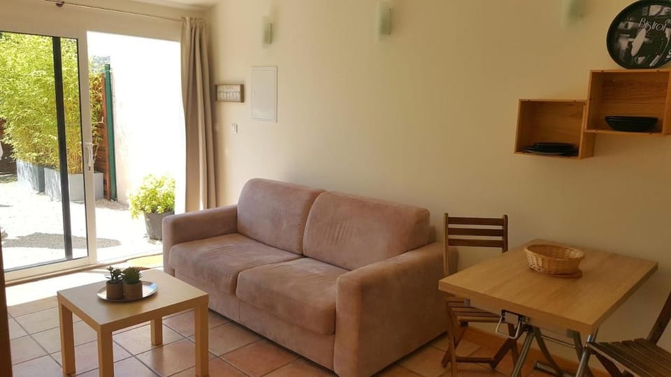 GREOUX LES BAINS - Le Gecko - Maisonnette avec terrasse de 30 m2 et parking privé Apartment in Gréoux-les-Bains