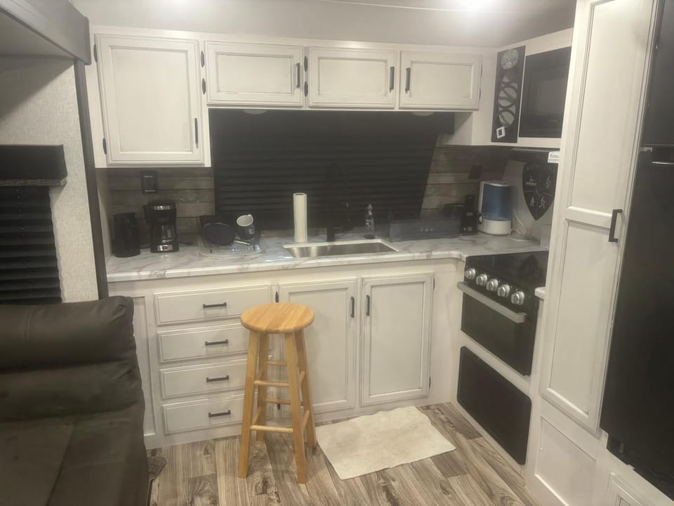 Hieghts Mobile bungalow Campground/ 
RV Resort in Houston