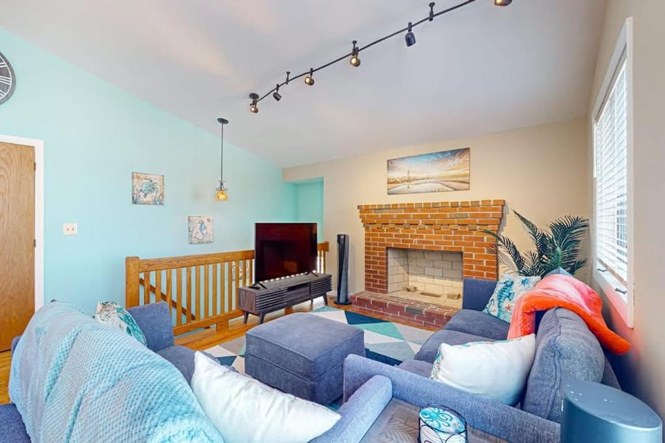 Ocean Tide Escape House in Biddeford