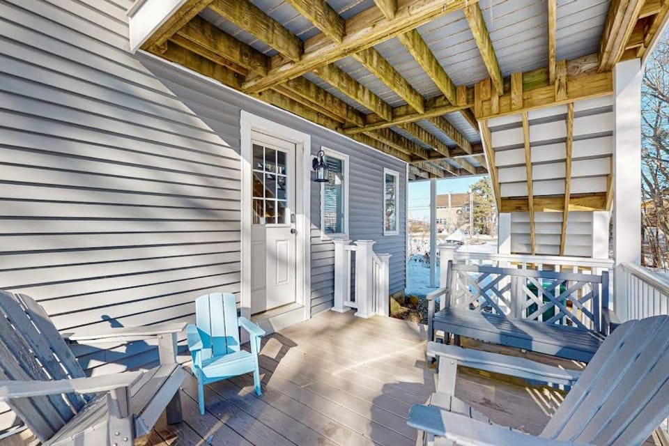 Ocean Tide Escape House in Biddeford