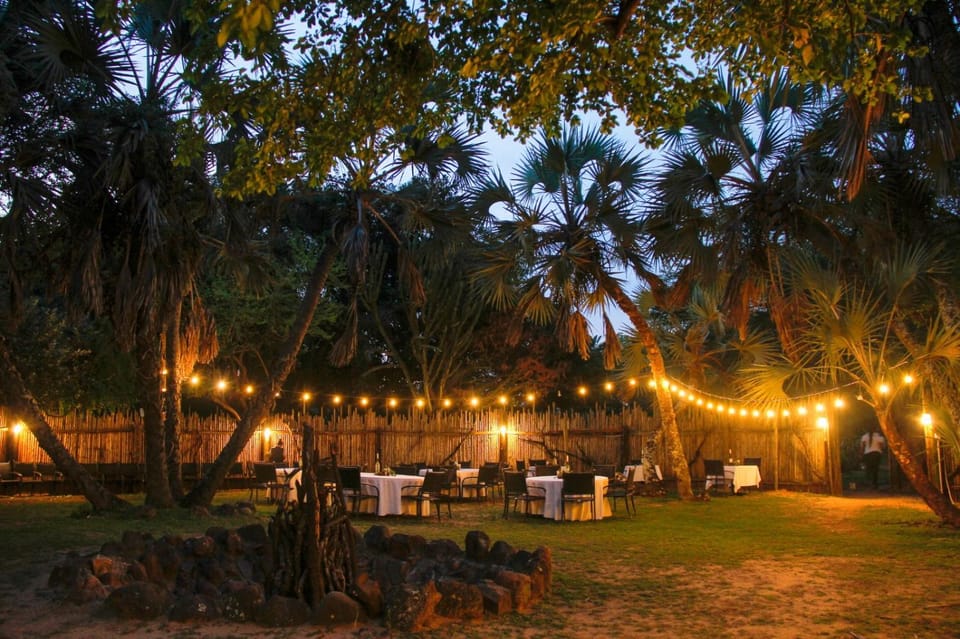 Restaurant/places to eat, Natural landscape