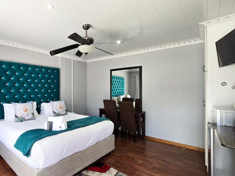 Mikasa Guesthouse Bed and Breakfast in Eastern Cape