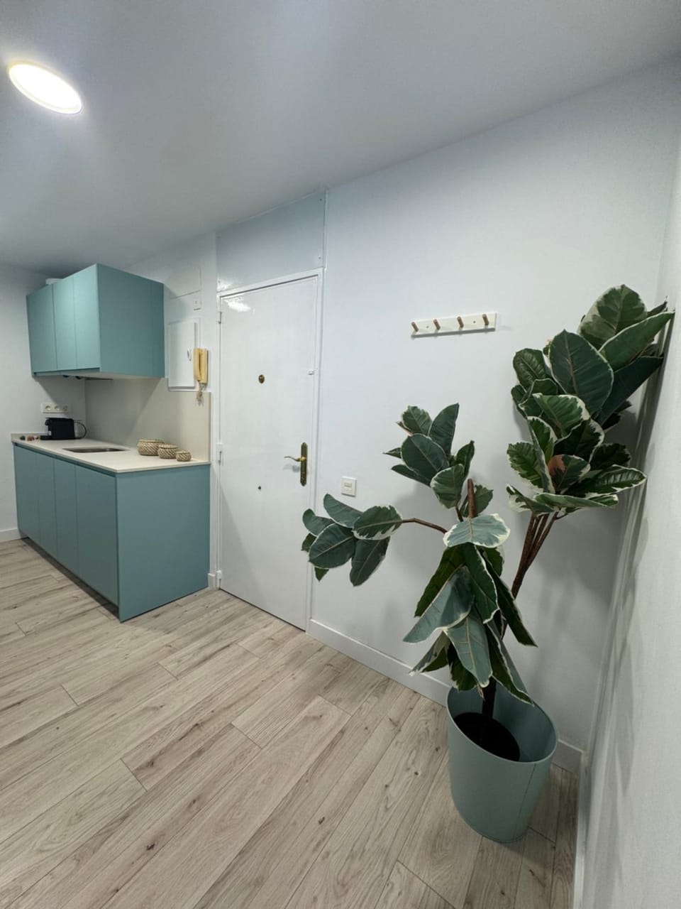 Kitchen or kitchenette, Lobby or reception