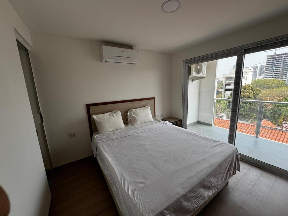 DPTTOS cerca del Ventura Mall y Equipetrol WiFI Pool Coozy Apartment in Santa Cruz de la Sierra