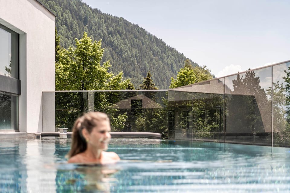 Pool view, Swimming pool, Swimming pool