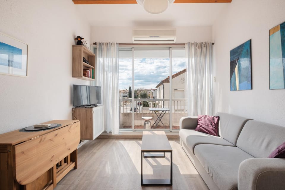 AS25806-P2 cabine duplex avec terrasse et parking Cabin in Le Grau-du-Roi