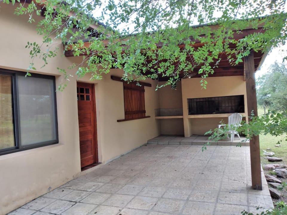 Complejo Aguas Calmas - Casa Remanso House in Cordoba Province