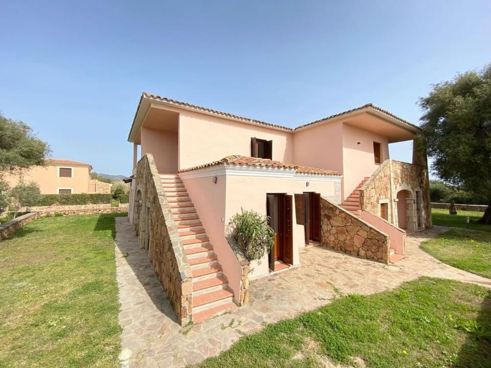 Cinta 2 Apartment in San Teodoro
