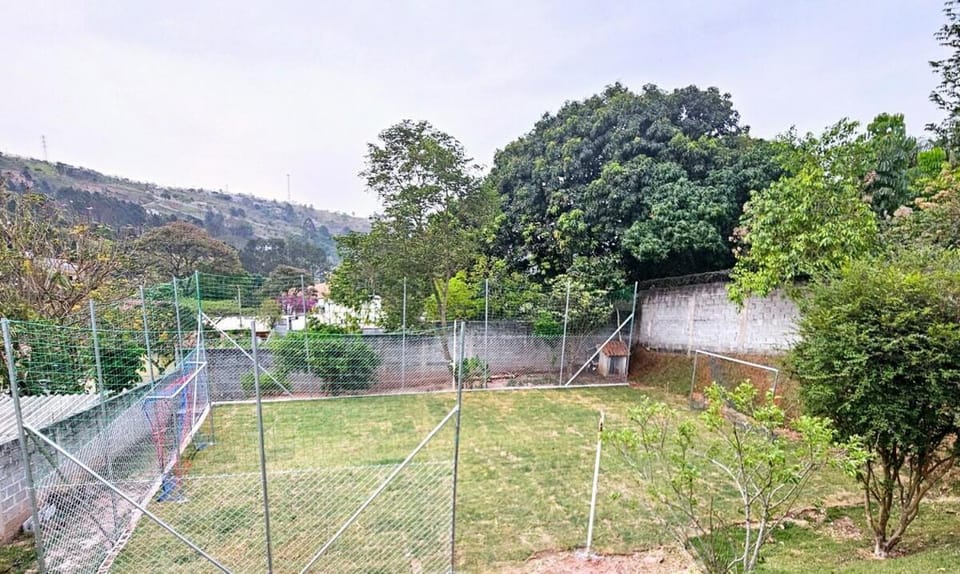 Chácara Piscina, Campo e Fogueira em Atibaia House in Atibaia