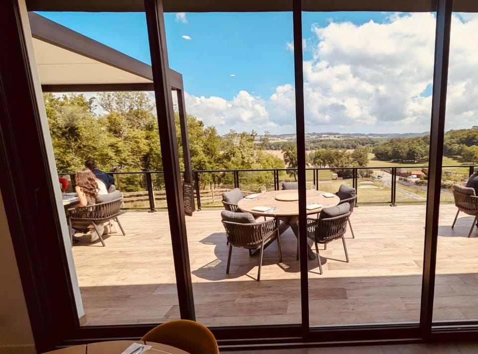 Restaurant/places to eat, Natural landscape, View (from property/room)
