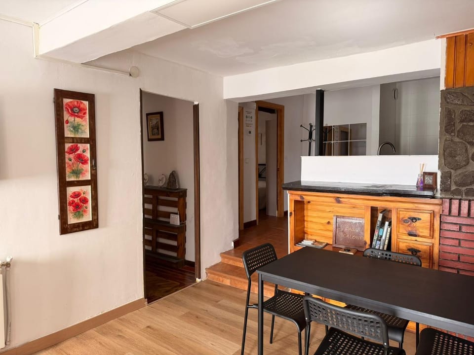 Communal lounge/ TV room, Dining area