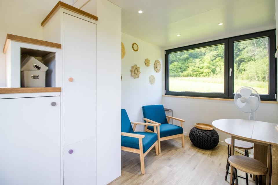 Property building, Living room