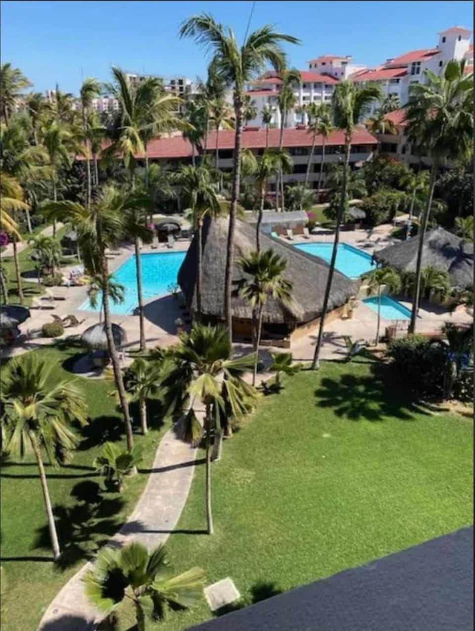 2 min walk to Medano Beach-Marina Huge pool Cozy House in Cabo San Lucas