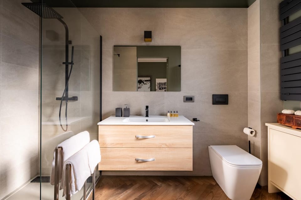 Shower, Bathroom